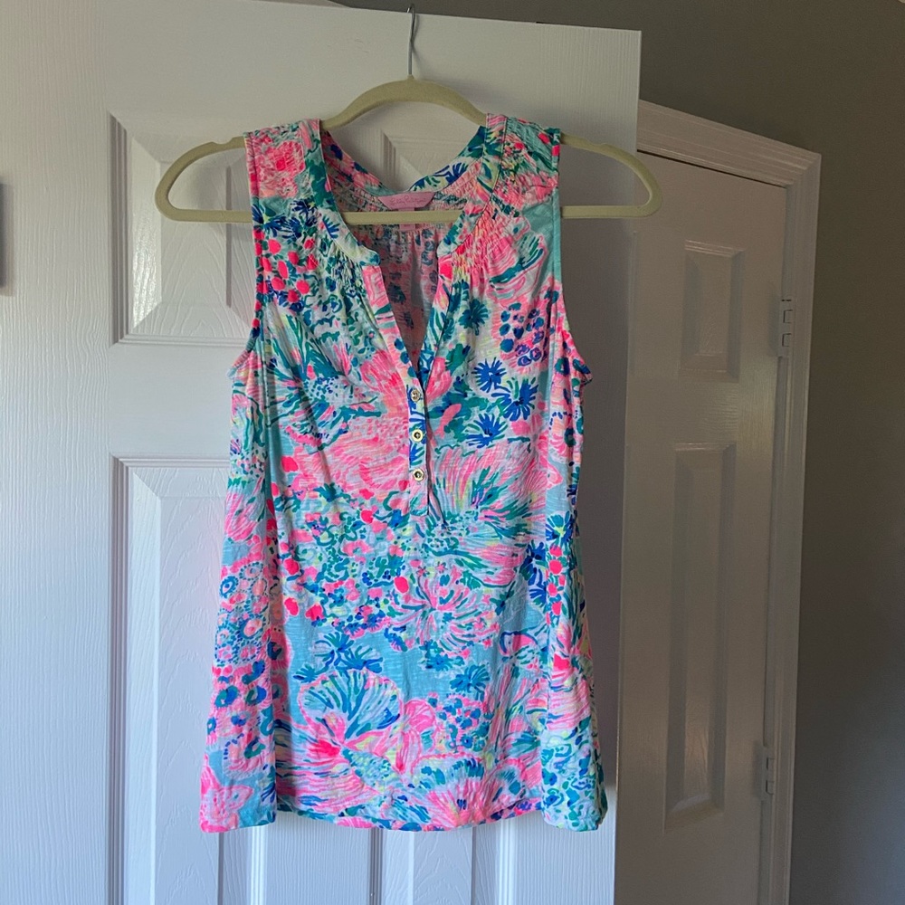 Lilly Pulitzer tank top size medium